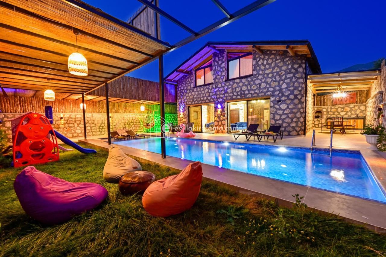 Kalkan bölgesinde özel havuzlu Villa Kurtoğlu 1